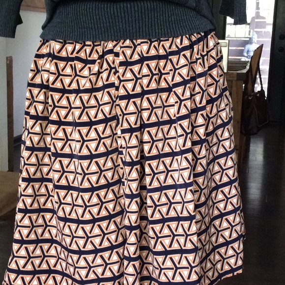 Sweet Rain geometric skirt M/L - Picture 2 of 3